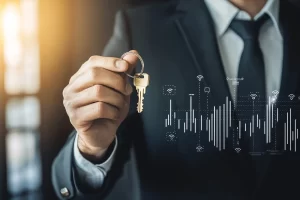 Advogado imobiliário analisando contrato de compra e venda em São Paulo